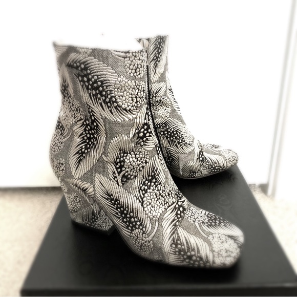 Dries Van Noten Brocade Cap-Toe 80mm Bootie - Picture 5 of 12